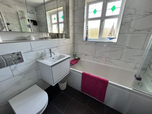 Photo 16- click for photo gallery